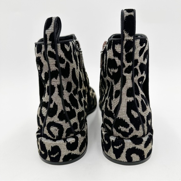 DOLCE & GABBANA leopard fabric ankle boots - Picture 9 of 13
